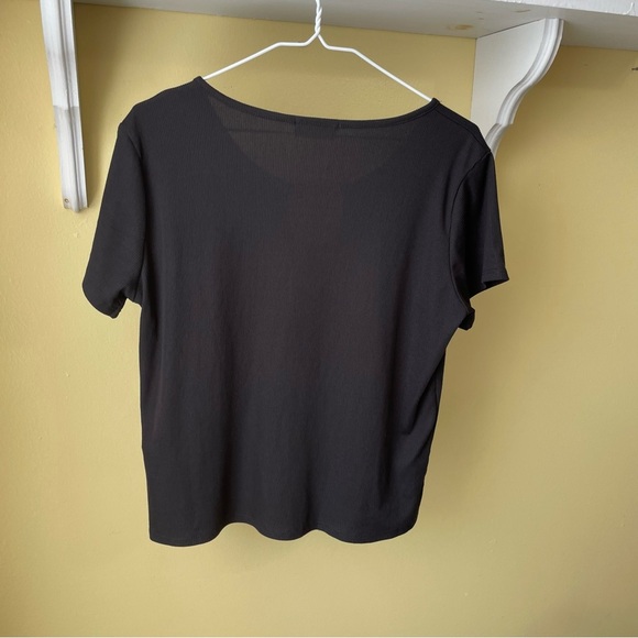 French Pastry Black Short Sleeve Tee with Chain Detail - Picture 2 of 6